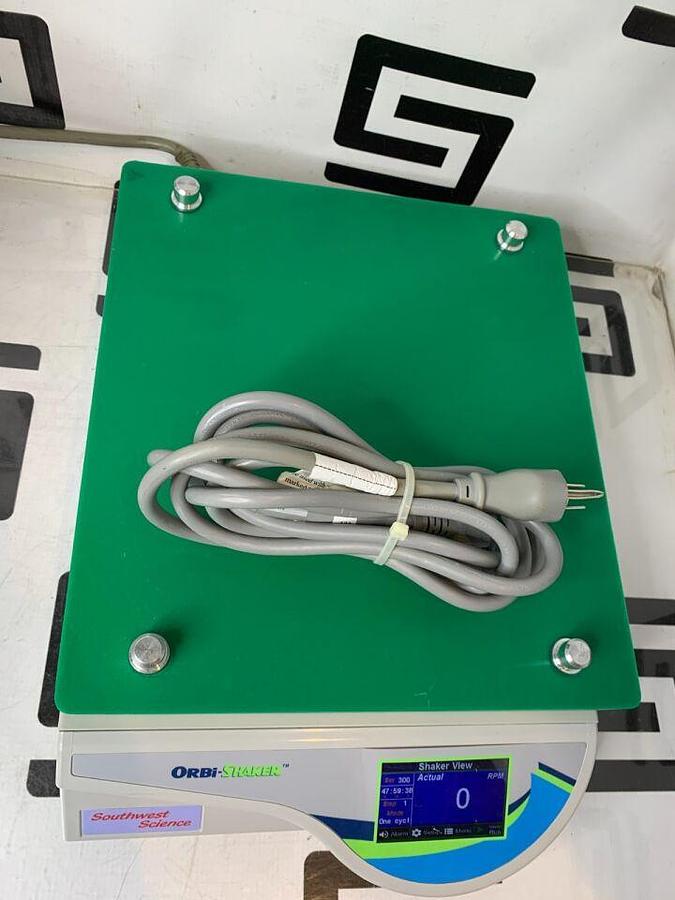 Used BENCHMARK SCIENTIFIC BT-3001