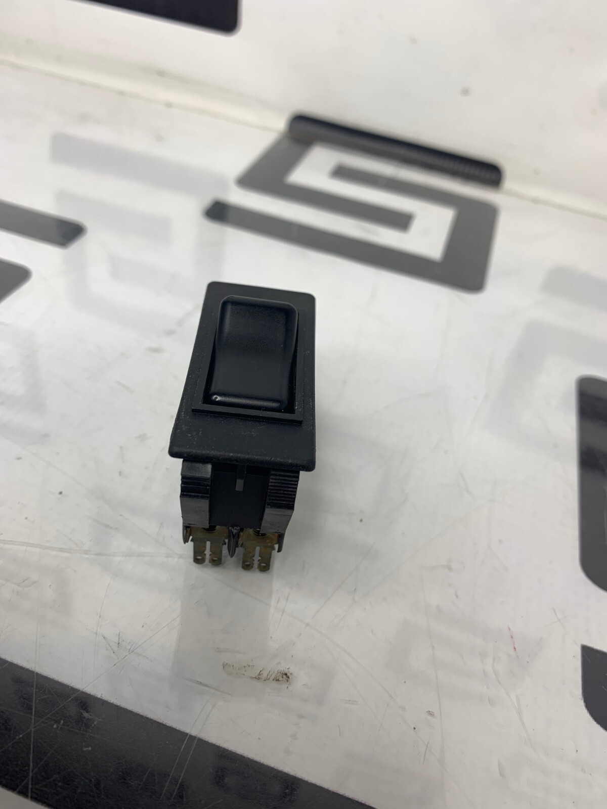 Used Sorvall LEGEND RT On/Off Power Switch E-T-A Circuit Breaker Rocker ETA 20180671