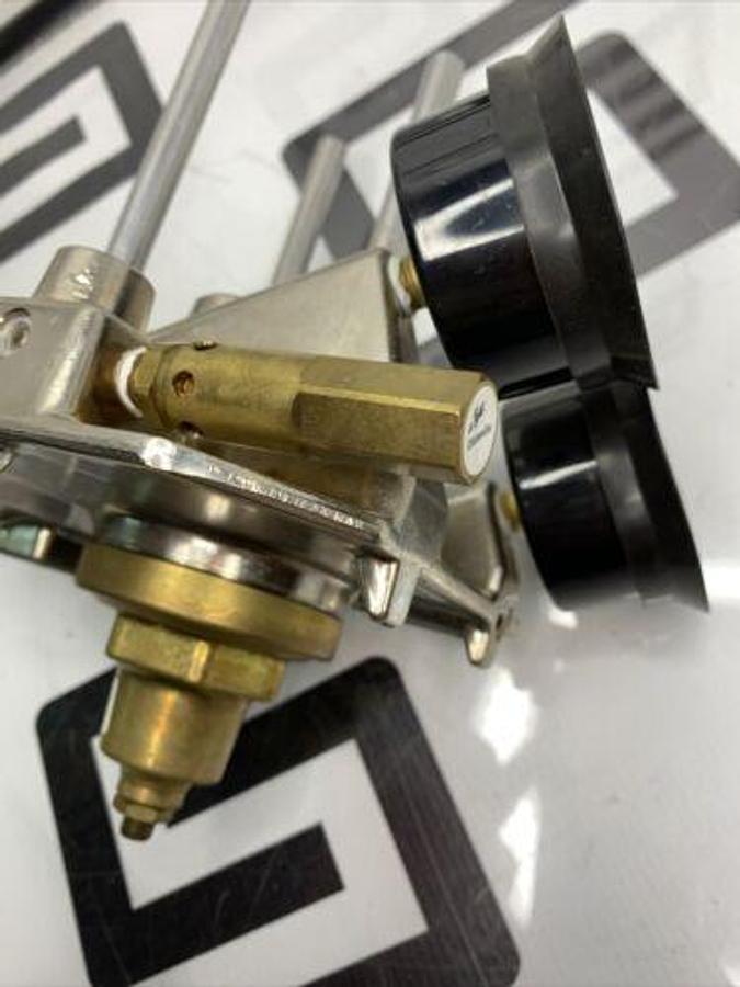 Used Anesthesia Regulator N2O Oxide N Block