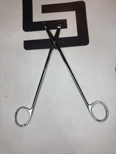 Used V. Mueller SU-1920 Scissors 30 Day Warranty SU1920