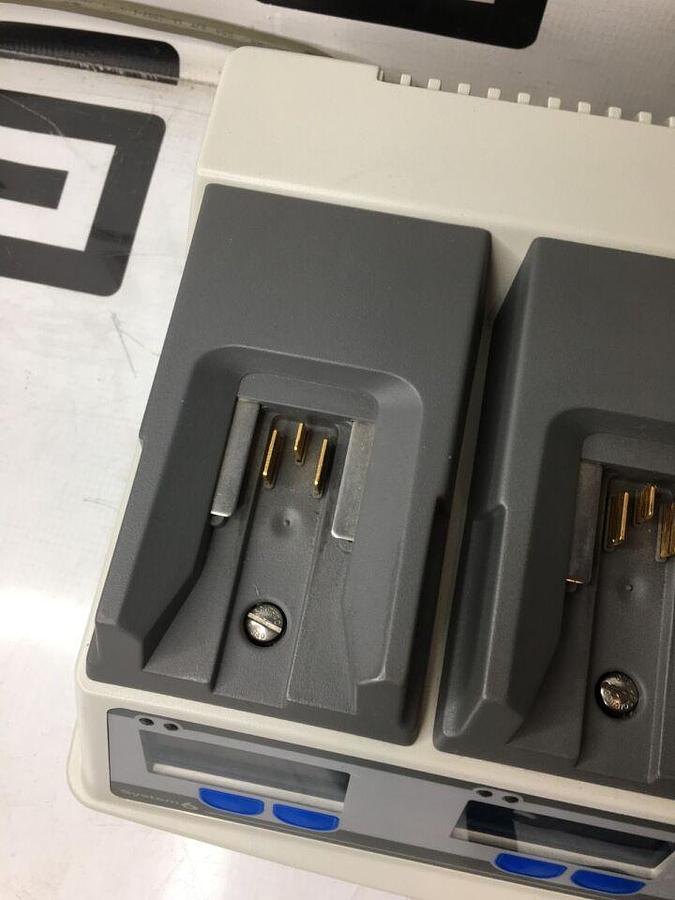 Used 611120 System W/ 4 Charging Bays TESTED