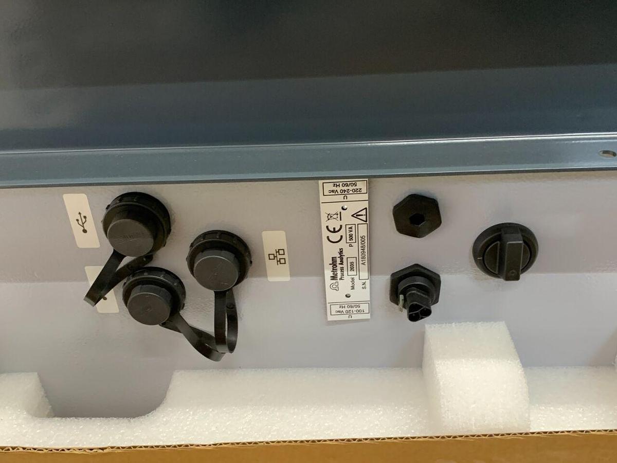 Used 2035 Process Analyzer Versatile Wet Chemical Analysis Photometric