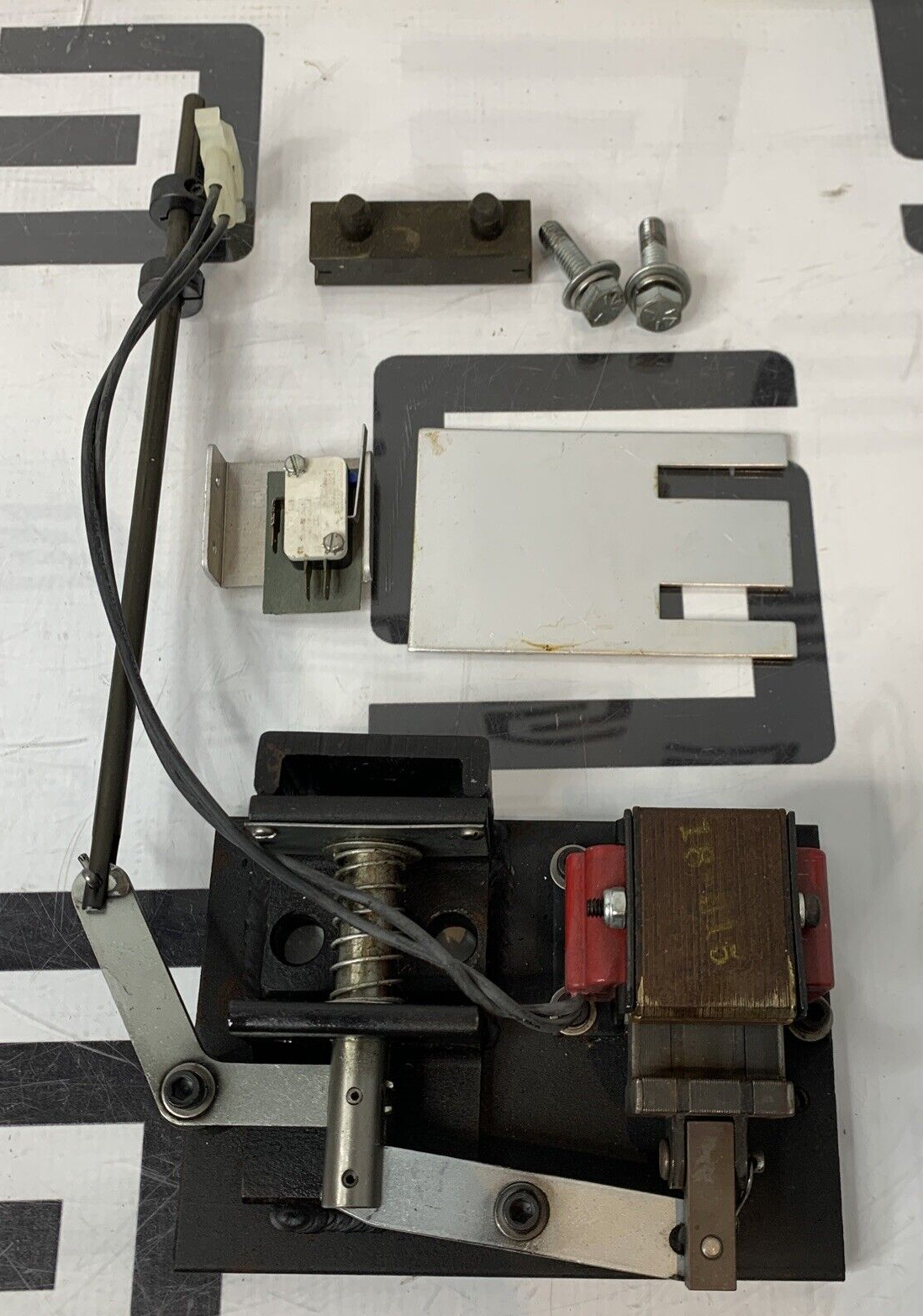 Used LID DOOR INTERLOCK ASSEMBLY SORVALL RC-5B & RC-5C+ 50871 RC-5B+ PLUS LOCK SWITCH