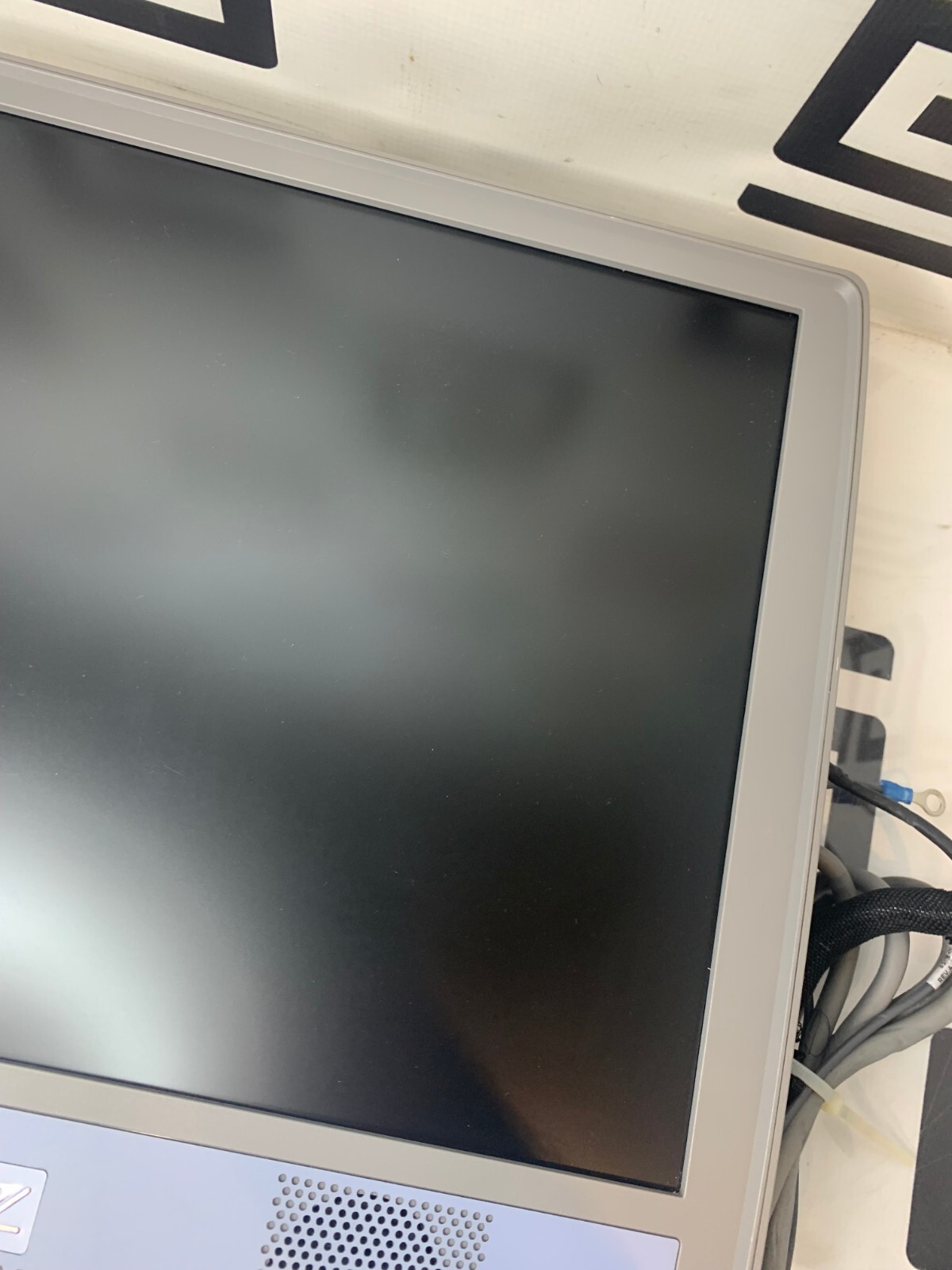 Used Zonare Z.One 19" FPM1028 Monitor Ultra Flatscreen LCD 30 Day Warranty