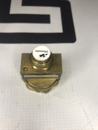 Used Datex Ohmeda 210 Excel Fitting Cylinder Port Valve Regulator AMBW02822