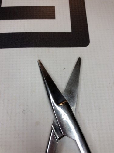 Used Jarit 100-224 Scissors 30 Day Warranty