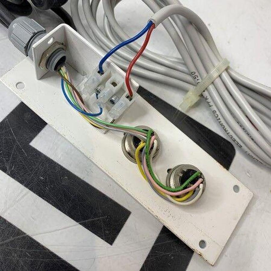 Used PLANET CONNECTORS