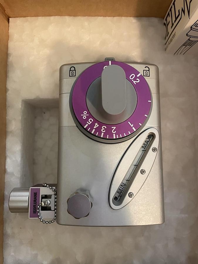 Used Isoflurane Vapor 19.1 Anesthetic Vaporizer