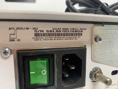Used GE MEDICAL SYSTEMS SOLAR 8000I PATIENT MONITOR CONSOLE 2025738-002 W/ POWER CORD