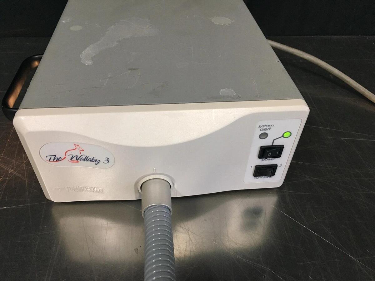 Used HEALTHDYNE WALLABY 3  LIGHT PHOTOTHERAPY SYSTEM 3600 W/EG-2000N III