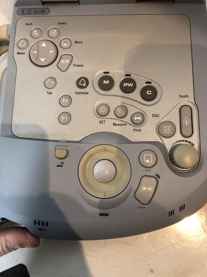 Used Zonare Portable Diagnostics Ultrasound Console System 820000