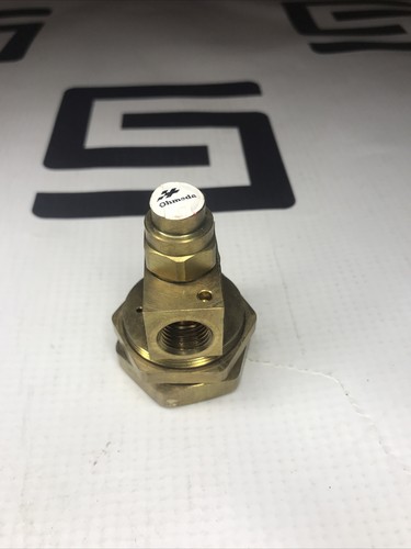 Used Datex Ohmeda 210 Excel Fitting Cylinder Port Valve Regulator AMBW02962