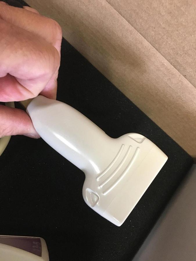 Used HITACHI EUP-74M Ultrasound Transducer Probe 13-5Mhz HI Vision Avius