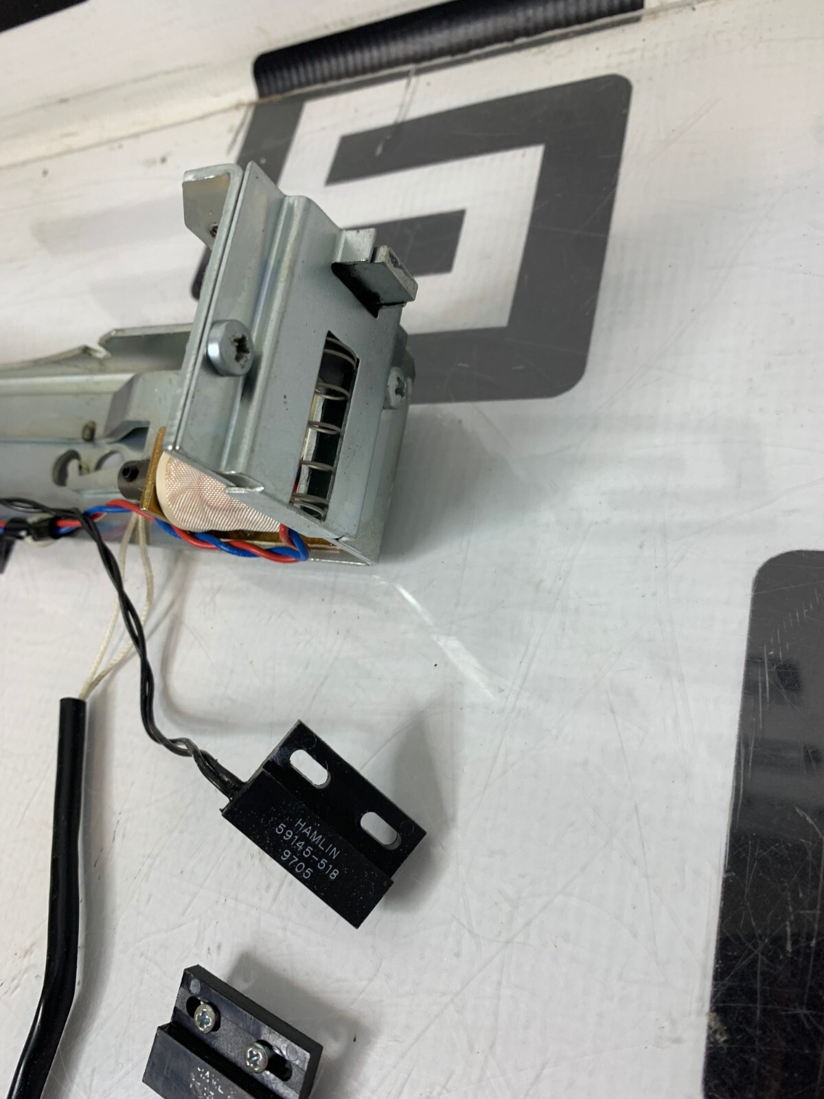 Used Eppendorf 5417R Lid Door Latch Locking Assembly Lock 5417 R  30 Day Warranty