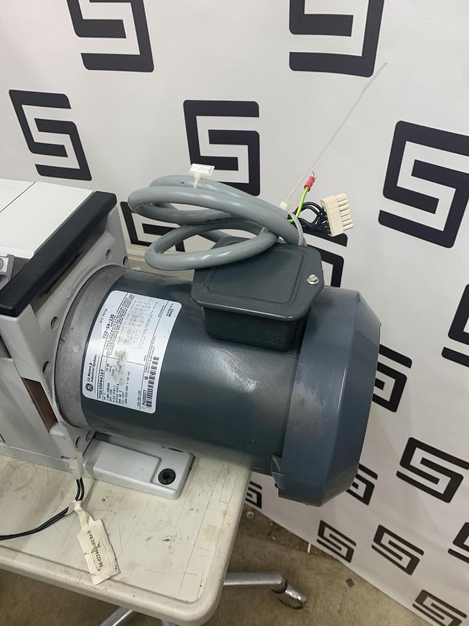 Used TRIVAC D16B Leybold Rotary Vane Vacuum Pump & Manual