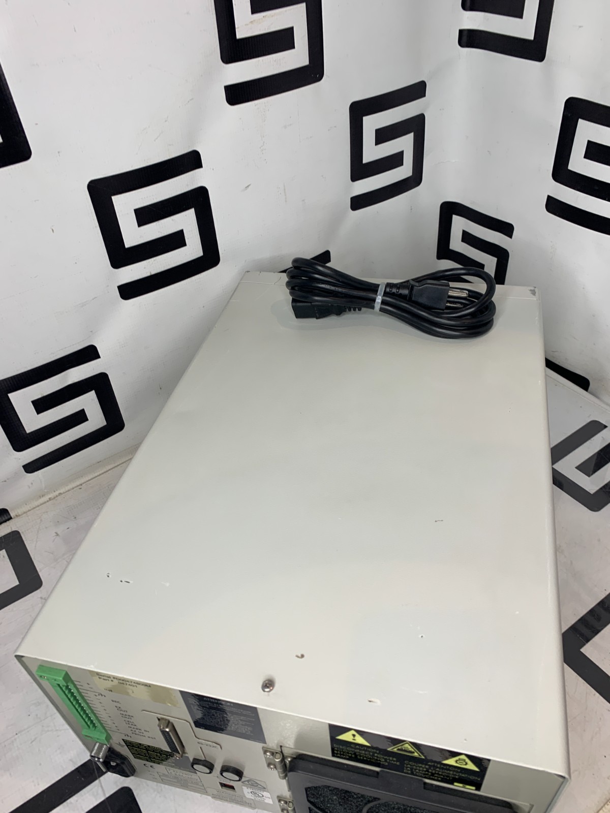 Used Waters 474 Scanning Fluorescence Lab Detector HPLC Chromatography 1.9 Lamp Hours