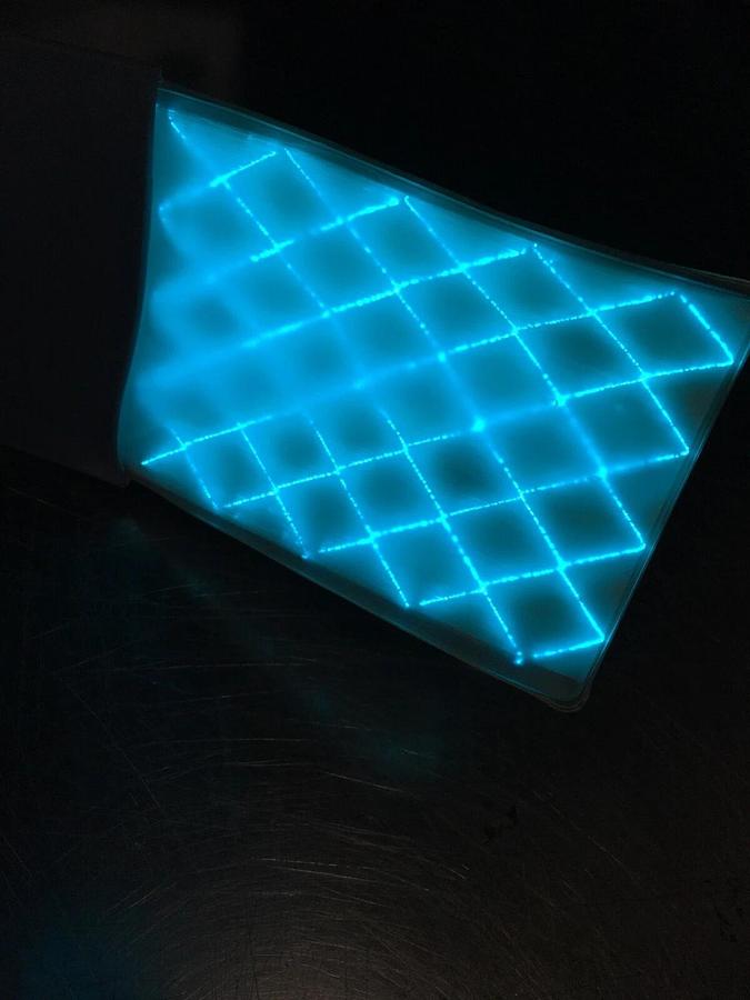 Used HEALTHDYNE WALLABY 3  LIGHT PHOTOTHERAPY SYSTEM 3600 W/EG-2000N III