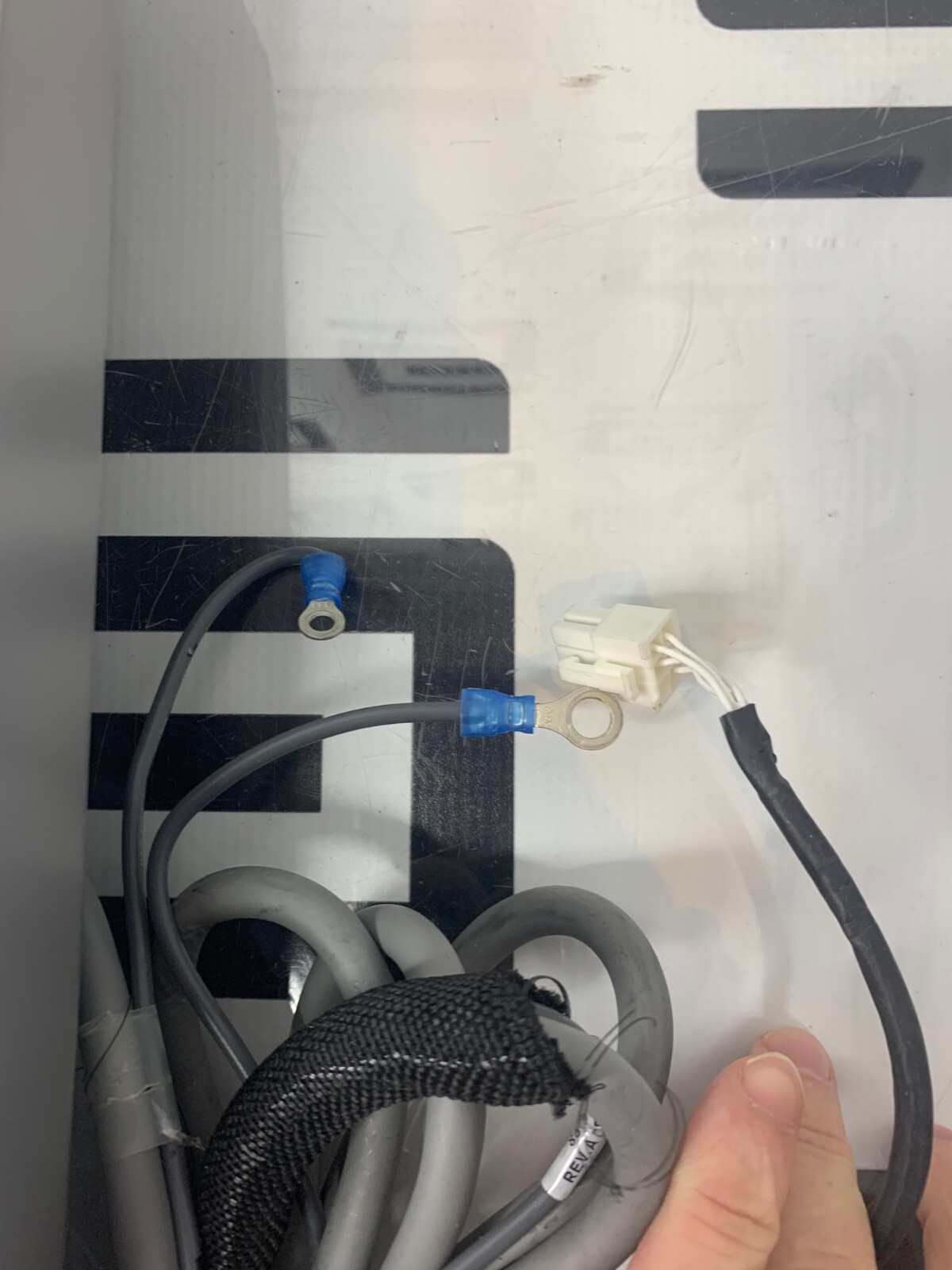 Used Zonare Z.One 19" FPM1028 Monitor Ultra Flatscreen LCD 30 Day Warranty