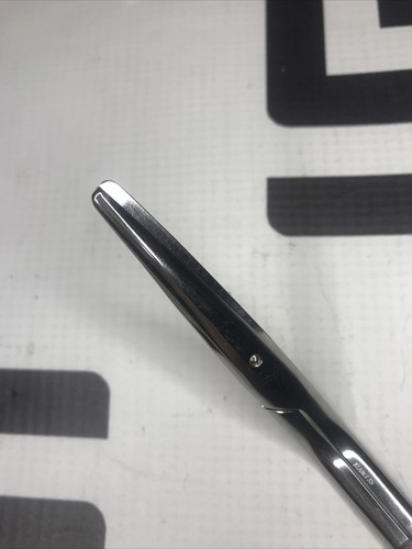 Used V. Mueller RH1700 Scissors 30 Day Warranty RH 1700