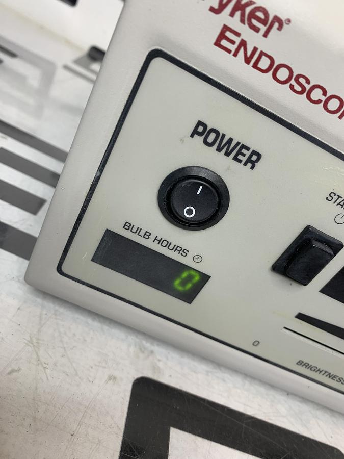 Used Stryker X6000 Light Source 220-185-000 Xenon Lamp Bulb 0 Hrs TESTED WARRANTY