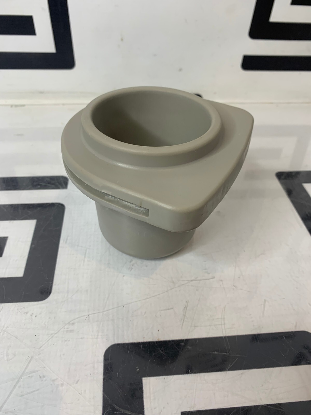 Used ZONARE Z.ONE Minicart CART Diagnostic Ultrasound System Probe Holder Cup