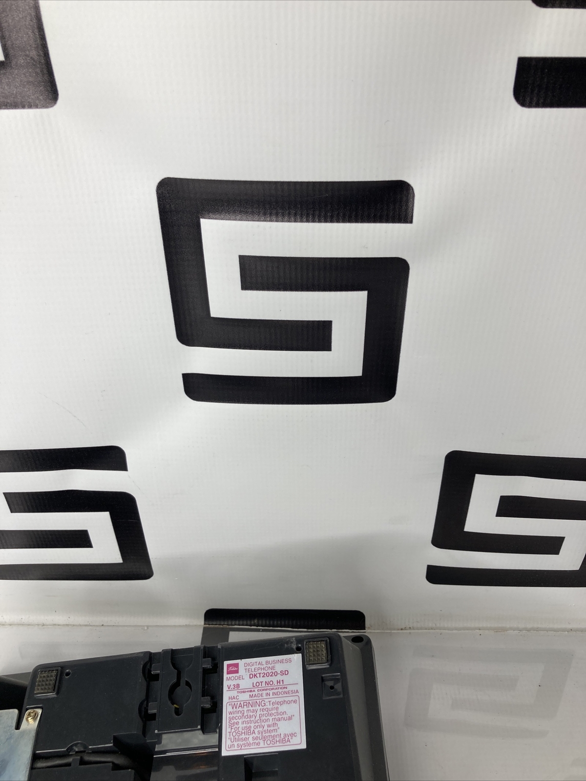 Used Toshiba DKT2020-SD Digital Business Telephone with DADM2020