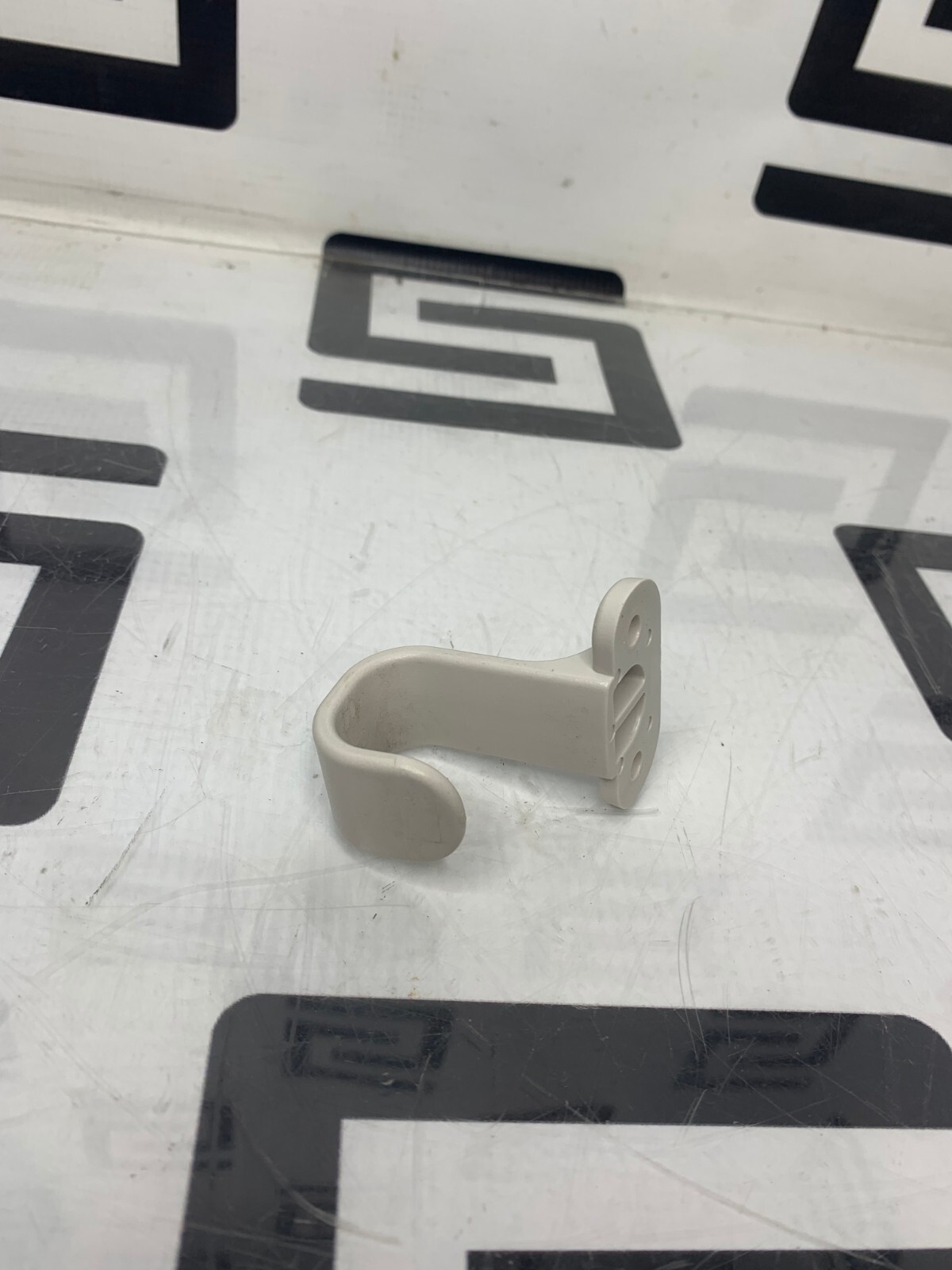 Used PHILIPS IU22 IE33 CART HOOK PROBE HOLDER HANGER