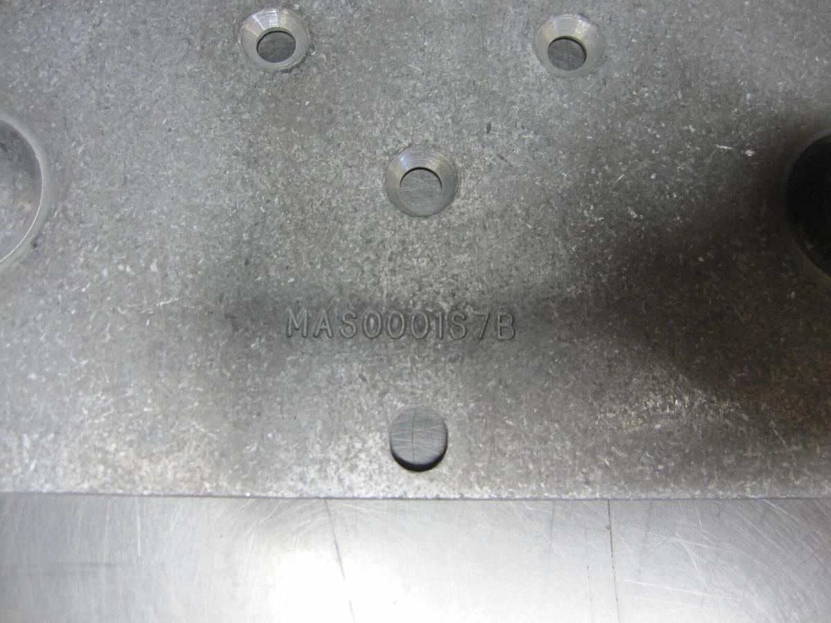 Used Mounting Plate and Hardware MAS00157B