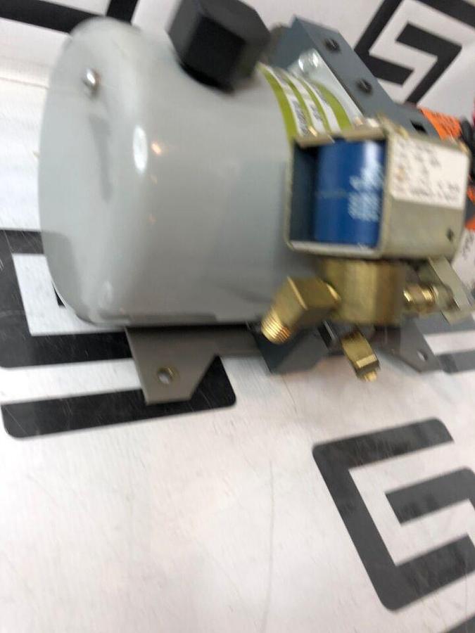 Used Pump Assembly Motor Base Chair Table