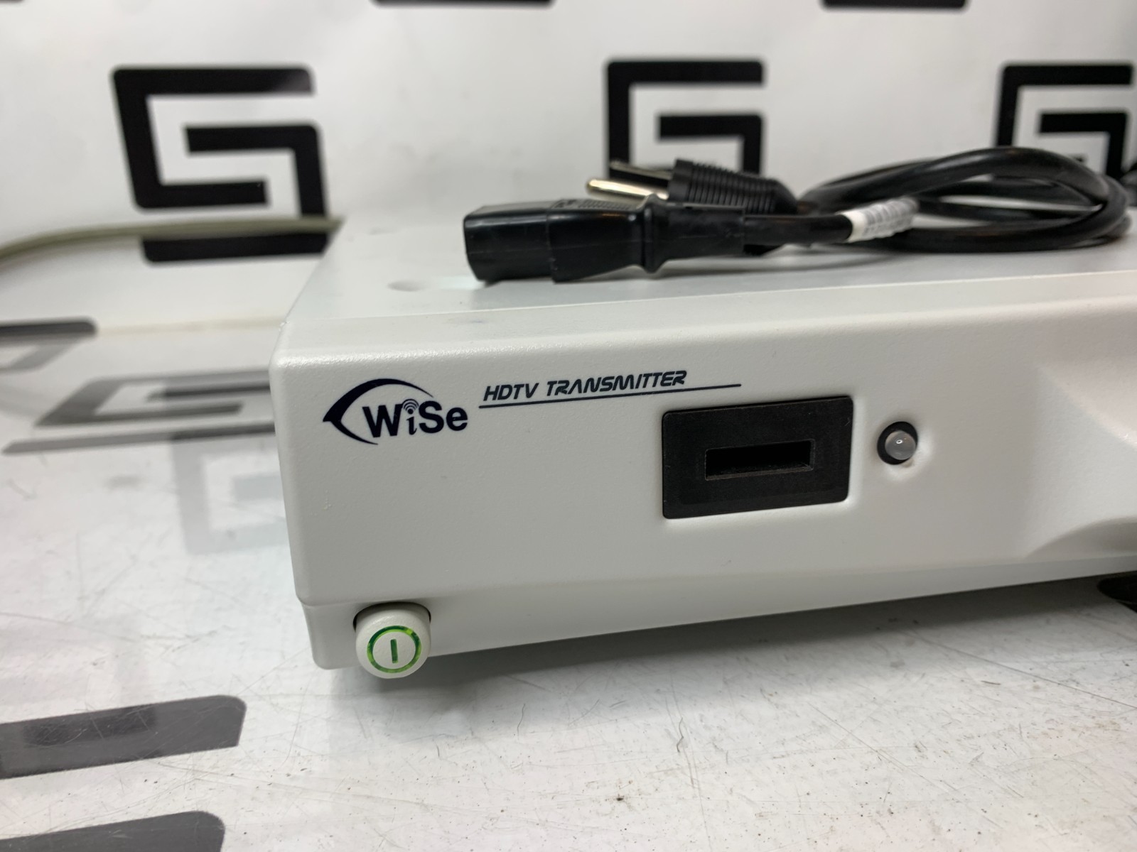 Used STRYKER 240-031-010 SYNK WIRELESS TRANSMITTER NO BLUE TOKEN KEY 240-030-974