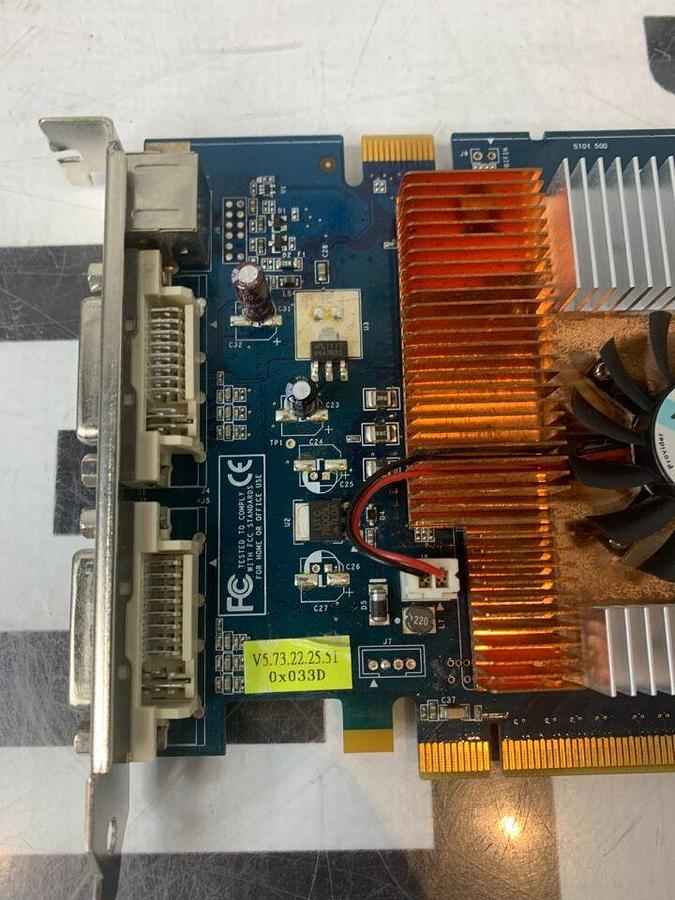 Used IU22 IE33 453561620181 PNY GeForce 7600GT DDR3 Graphics Video