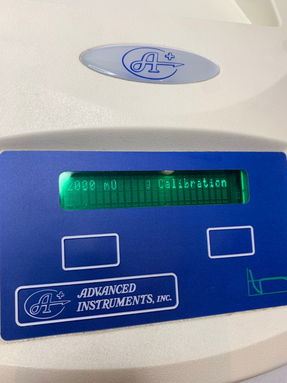 Used Advanced Instruments Model 3320 Osmometer Single Sample Micro-Osmometer A+