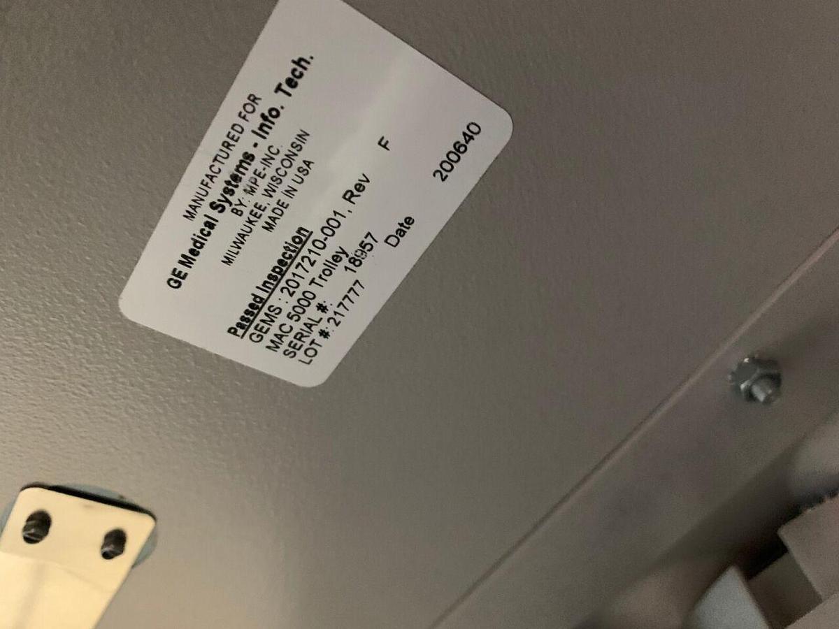 Used GE MAC 5000 MODULAR TROLLEY
