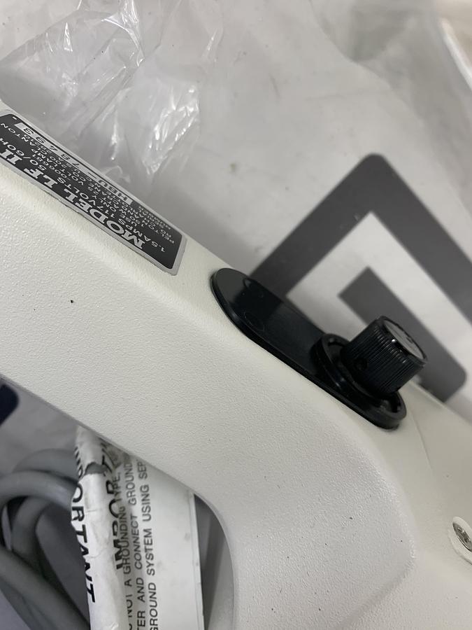 Refurbished Pelton & Crane LFII Dental Exam Light Model LF2 WARRANTY