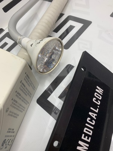 Used Ohmeda Giraffe Spot PT Lite Phototherapy Bili Light System 6600-0833-800 NO BULB
