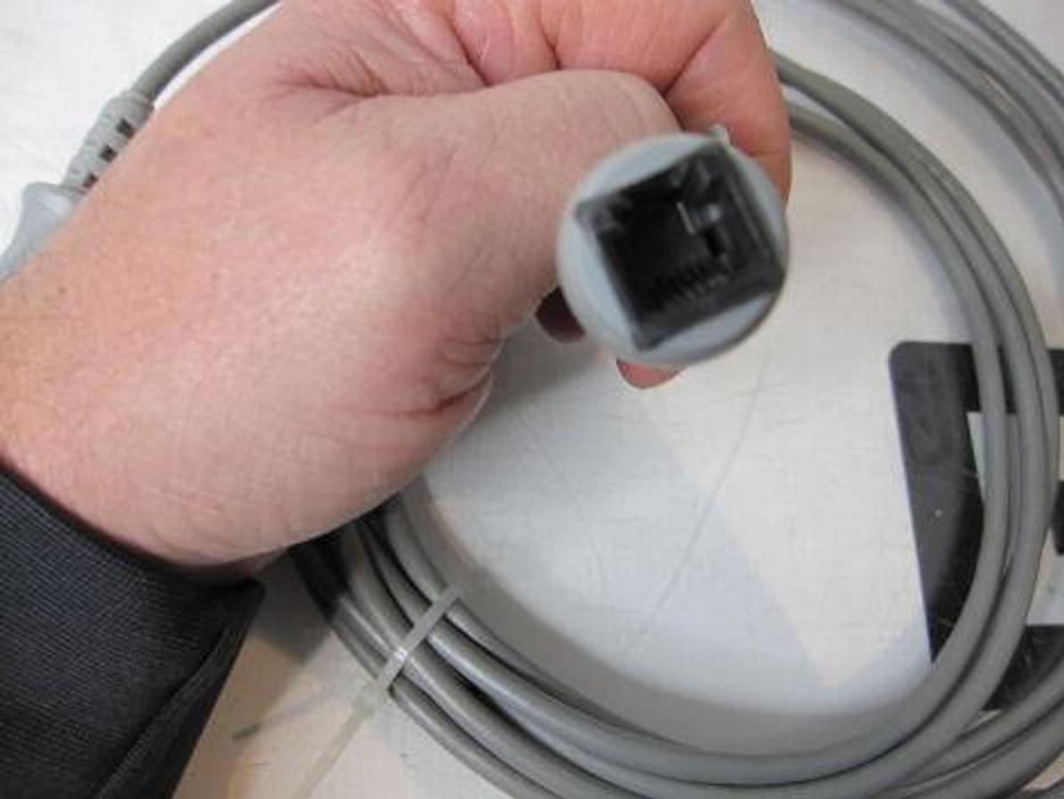 Used Abbott TRANSPAC IV Transducer Reusable Simulator Model 42661-04 15' Foot Cable