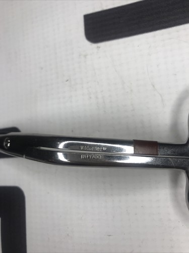 Used V. Mueller RH1700 Scissors 30 Day Warranty RH 1700