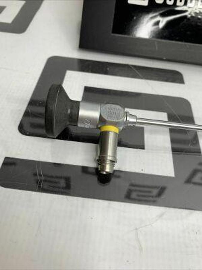 Used Karl Storz Surgical Hopkins II 4mm X 30cm 70 Deg Scope 27005C