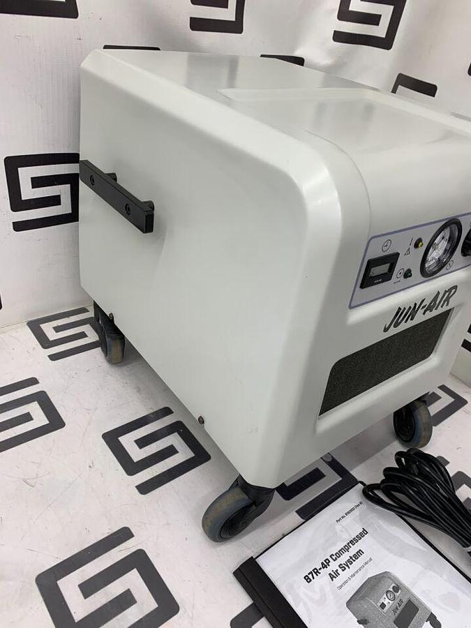 Used GAST JUNAIR 87R637-4P2-N47OX 4L