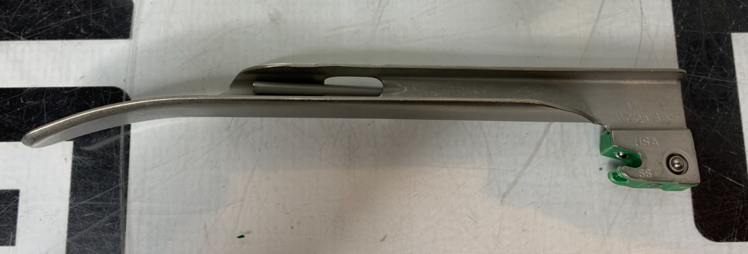 Used Welch Allyn Miller Mil 4 68064  F/O Laryngoscope Blade Fiber Optic