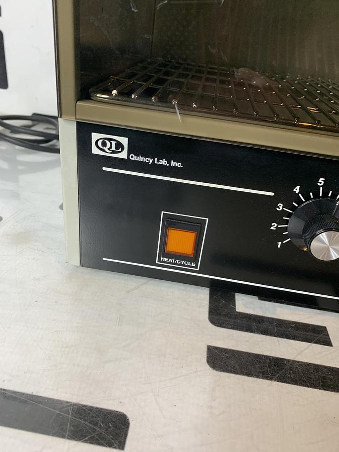 Used QUINCY LAB 10-140 Incubator Analog bemch Top 11"x15"x13" .7 Cu.Ft. 115V Acrylic
