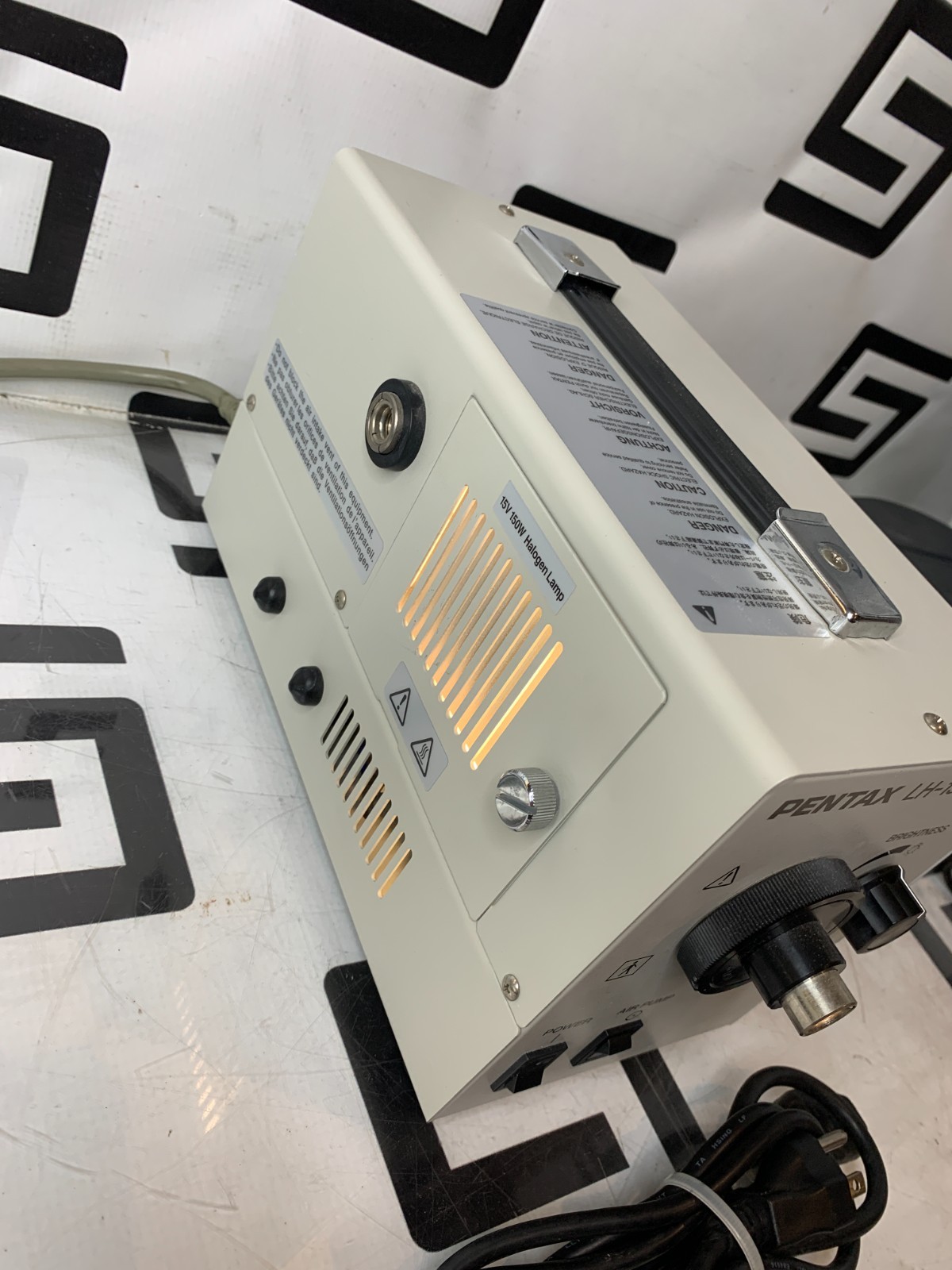 Used Pentax LH-150PC Light Source With Integrated Air Pump Halogen W/ Power Cord