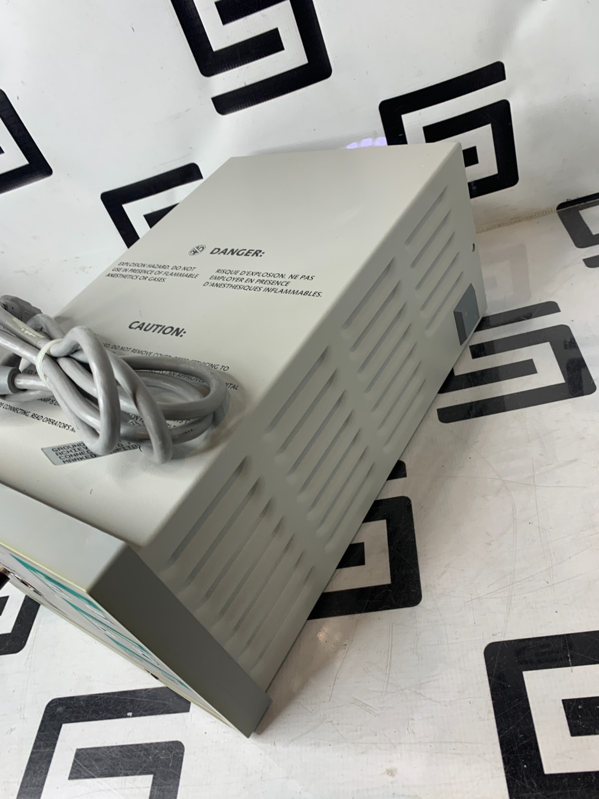 Used Linvatec LIS8430 Xenon Light Source 550W