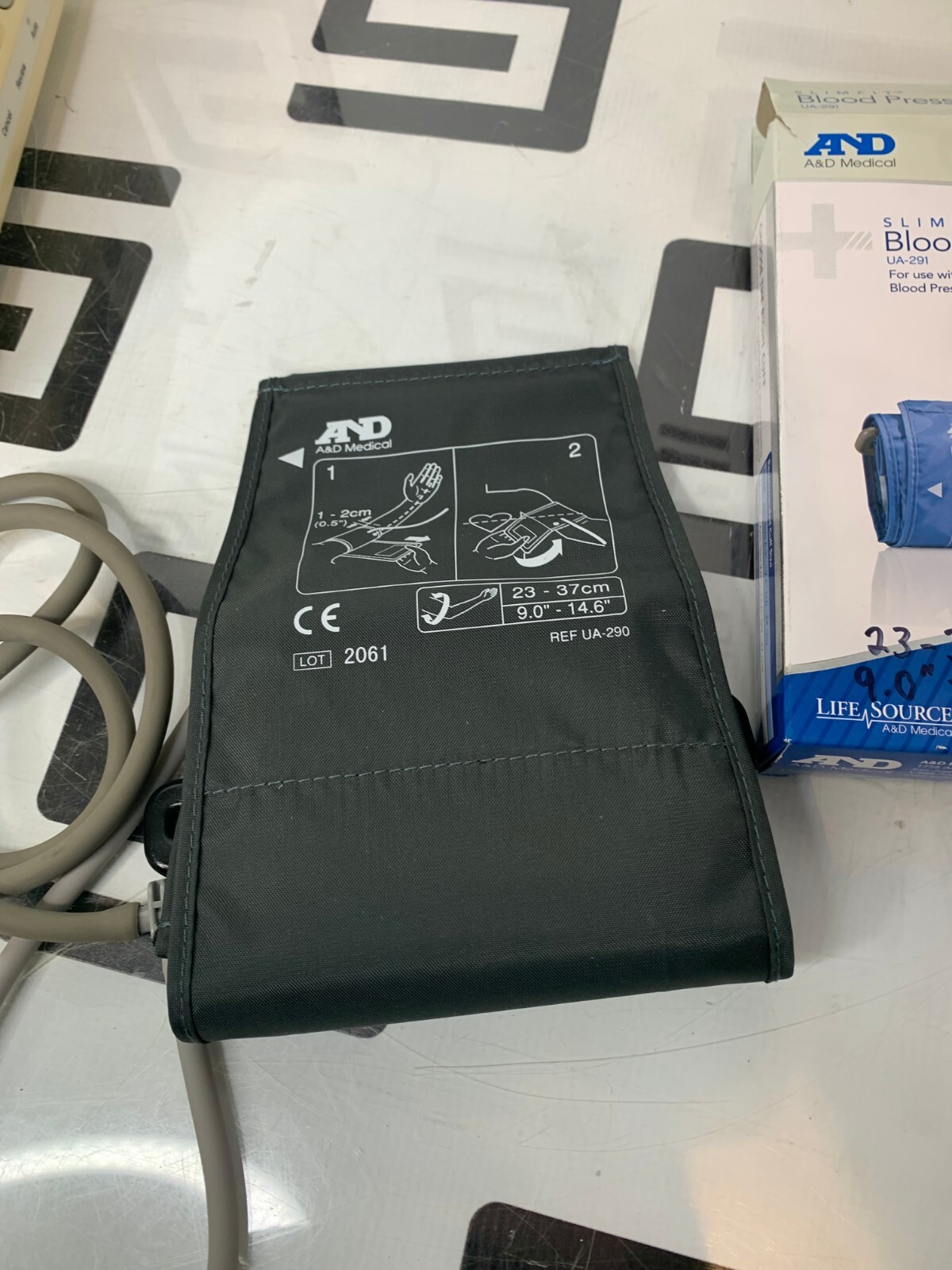 Used NEW BATTERY WELCH ALLYN 52000 SERIES VITAL SIGNS MONITOR NIBP BP TUBE SpO2 5200