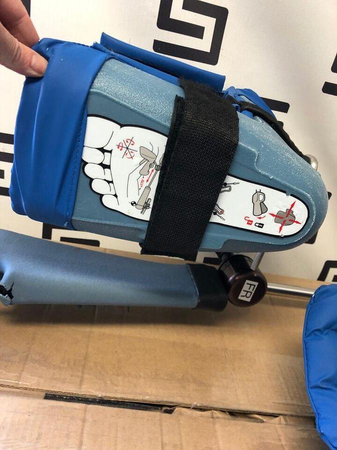 Used Allen A-10052 PAL Pro Stirrup Set Left + Right   Integrated Surgical Table Clamp