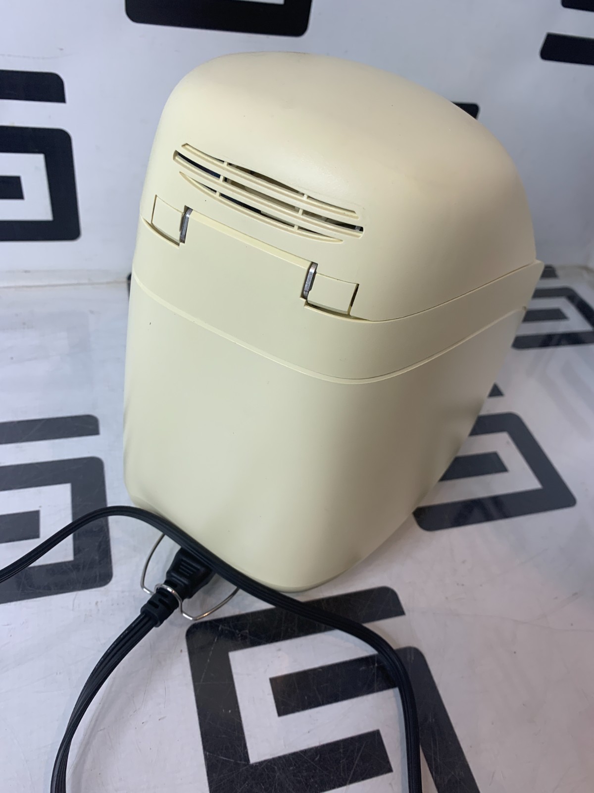 Used Medela Waterless Milk Warmer 87115 Digital Breast Formula Hospital Grade w/ Cord