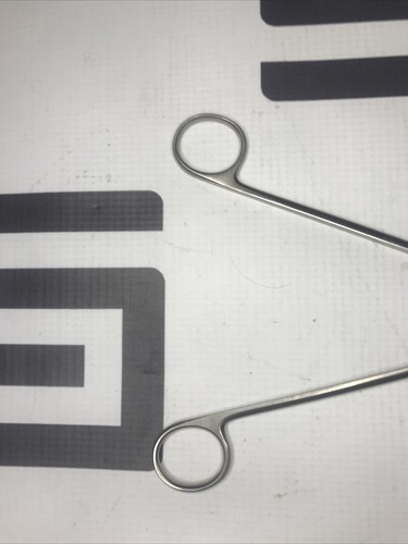 Used V. Mueller CH-2032 Scissors 30 Day Warranty