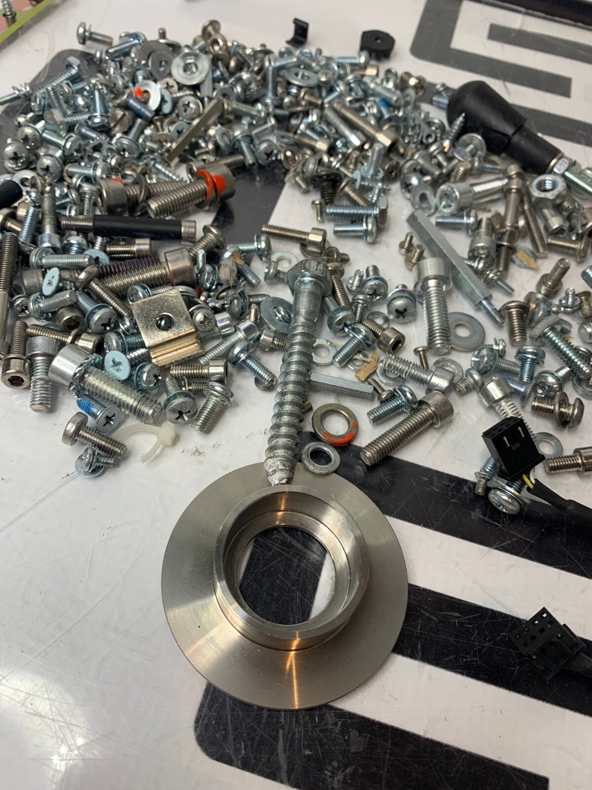 Used Gendex Orthoralix DDE 9200 Pan Dental XRay Hardware Bolt Screw