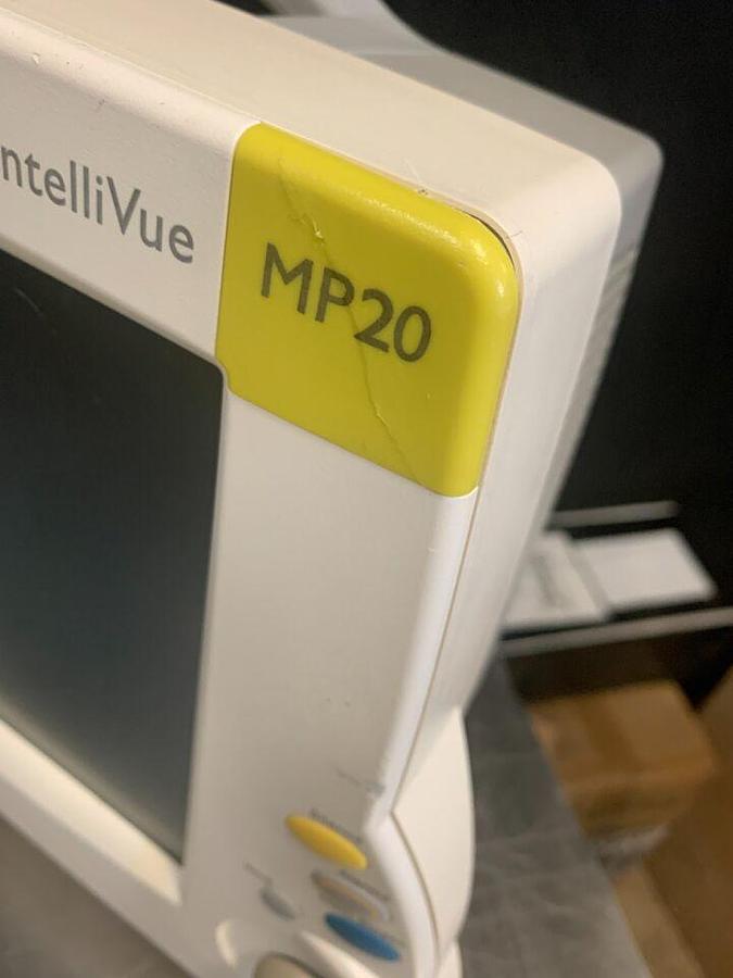 Used PHILIPS HEALTHCARE Intellivue M8001A H10 A04 C01 C15 C20