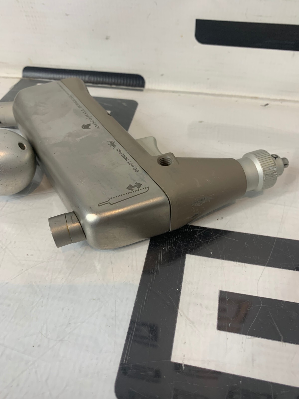 Used Amsco Zimmer Hall 5052-004 Orthopedic Orthair Air Reciprocator Saw & 4 Blades